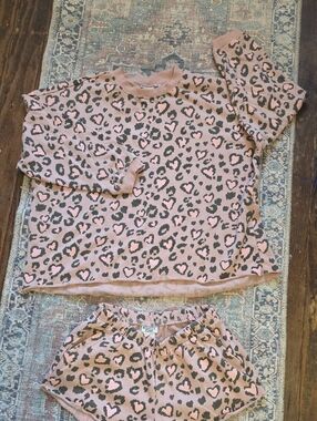 Mighty Fine Pink Leopard-Heart Two-Piece Pajama Set